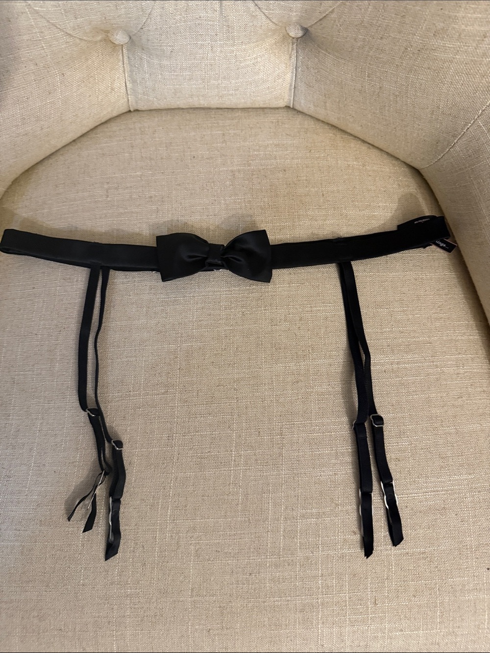 Victoria's Secret Black Satin Bow Garter Belt M/L with Adjustable Straps
